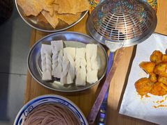 -洱火云南酸菜牛肉火锅(石景山当代商城店)