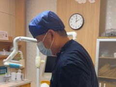 -上海仁爱医院口腔科 · 种植