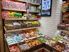 零售区-来伊份(燕山路二店)