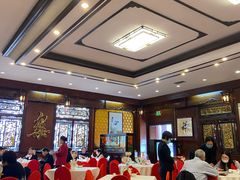 大堂-九花山烤鸭店