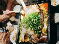 -夯鱼烤鱼·尔滨地标美食(中央商场店)