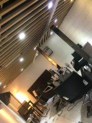 -SIX Hair Consultant