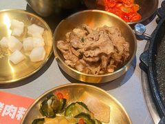 -轻烧烤肉(光谷步行街店)