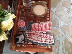 -东巴婆婆云南鱼豆花火锅(大东门店)