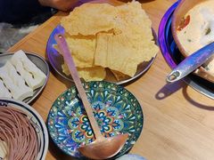 -洱火云南酸菜牛肉火锅(石景山当代商城店)