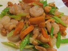 -鑫渔港海鲜本地菜·山海关浑锅(东戴河店)