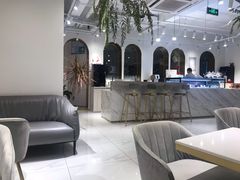 -Fridi Patisserie Cafe