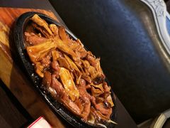 -老牌坊鲁菜名店(美莲广场店)