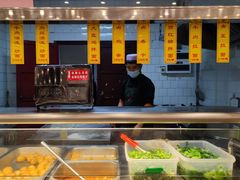 自助取餐区-华中科技大学东三学生食堂