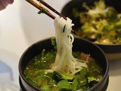 小锅米线-胡麻(静安嘉里店)