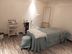 -AiCure 埃可儿·韩国医学皮肤管理