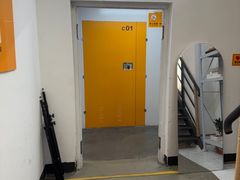 -安东易迷你自助仓储寄存仓库(顾戴路店)