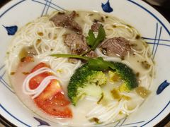 泰爱你牛肉檬粉-卡朋西餐(扬名广场店)