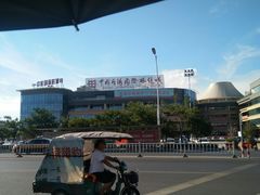 -中国丹阳眼镜城