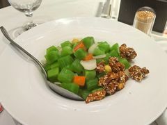 甜脆核桃炒青笋-万龙洲海鲜(亚运村店)