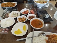 -贵宾庄炸酱面·韩式料理(高区店)