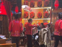 -老滇山寨•云南特色菜•地方菜•民族风情歌舞表演(金碧店)