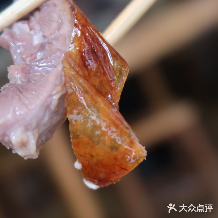 街头的烧鹅店