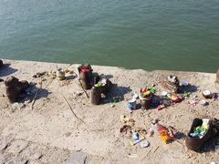 -多瑙河畔鞋履雕塑