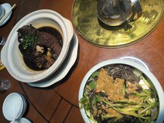 -老码头黑皮肘子锅包肉(赣水路店)