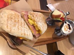 -必胜客(康华路店)