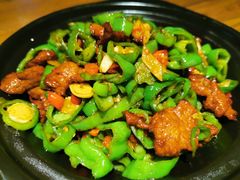 砂锅小炒牛肉-葡萄集|滋味新疆菜·精酿酒馆(瑞豪酒店)