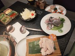 -得意咚瓜·顺德鱼生·冬瓜火锅(深圳首店)