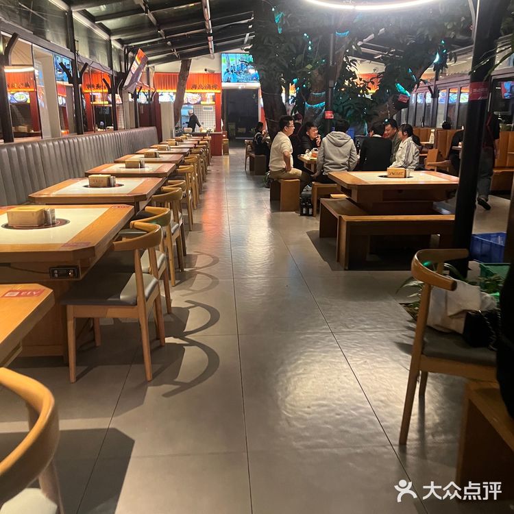 今天吃撑了，超满足