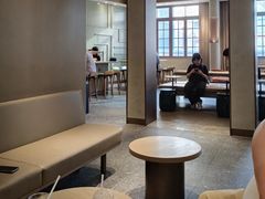-星巴克臻选(上海今潮8弄店)