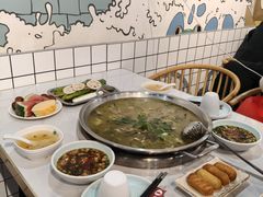 -味力源·肥肠爱上鱼(红牌楼金冠好店)