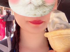 -古老冰山特色冰淇淋店(艾提尕尔店)