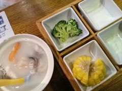 -九锅一堂酸菜鱼(新南凯德直营店)