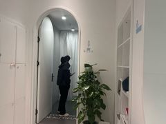 -瑞虹新天地月亮湾