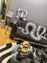 -SNOW TATTOO STUDIO