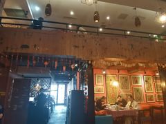 -香巴拉云南餐厅(华莱坞店)