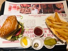 -The Habit Burger Grill 哈比特汉堡(复兴soho店)