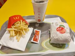 -麦当劳(石坝服务区店)