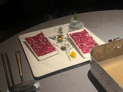 -左庭右院鲜牛肉火锅黑金店(陆家嘴中心店)