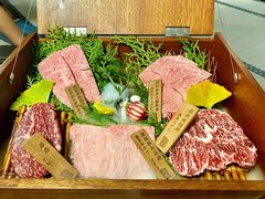 -山川小町·极番烧肉(新地假日广场店)