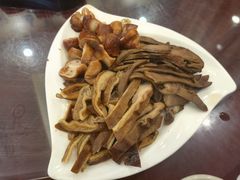 拼猪肚猪心肥肠-张包铺(道外店)