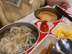 -美奈小馆·越南料理(中航城君尚购物中心店)