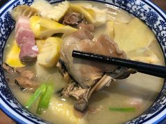 笋烧河蚌-兰边碗(鼓楼店)