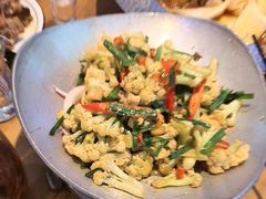 -俭寨大盘鸡·手抓肉·烧烤新疆菜(乌苏路店)