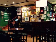 -Hooley's活利仕西餐厅(珠江新城店)