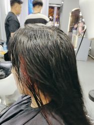 -艺格造型染发烫发