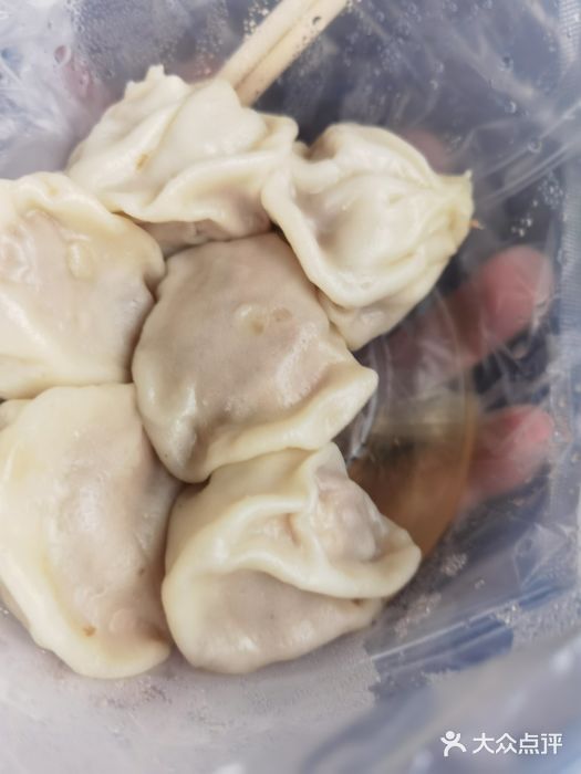 新丰小吃(闻兴路分店)虾肉小笼图片