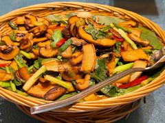 -云之南(八里庄店)