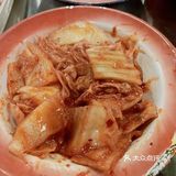 这一桌肉，我一个人都吃完了！