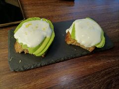 牛油果烤面包配酸奶-1861意大利餐厅(文化广场店)