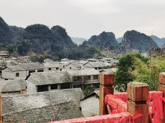 -高荡千年布依古寨旅游景区